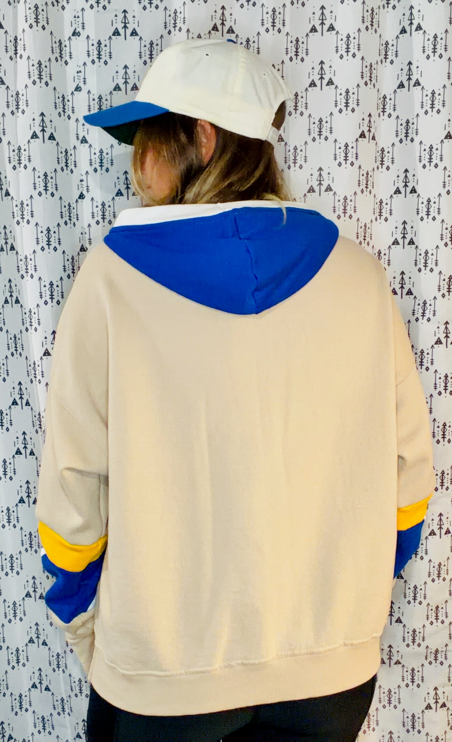 Beige Buffalo Hockey Hoodie Size Unisex-L/XL