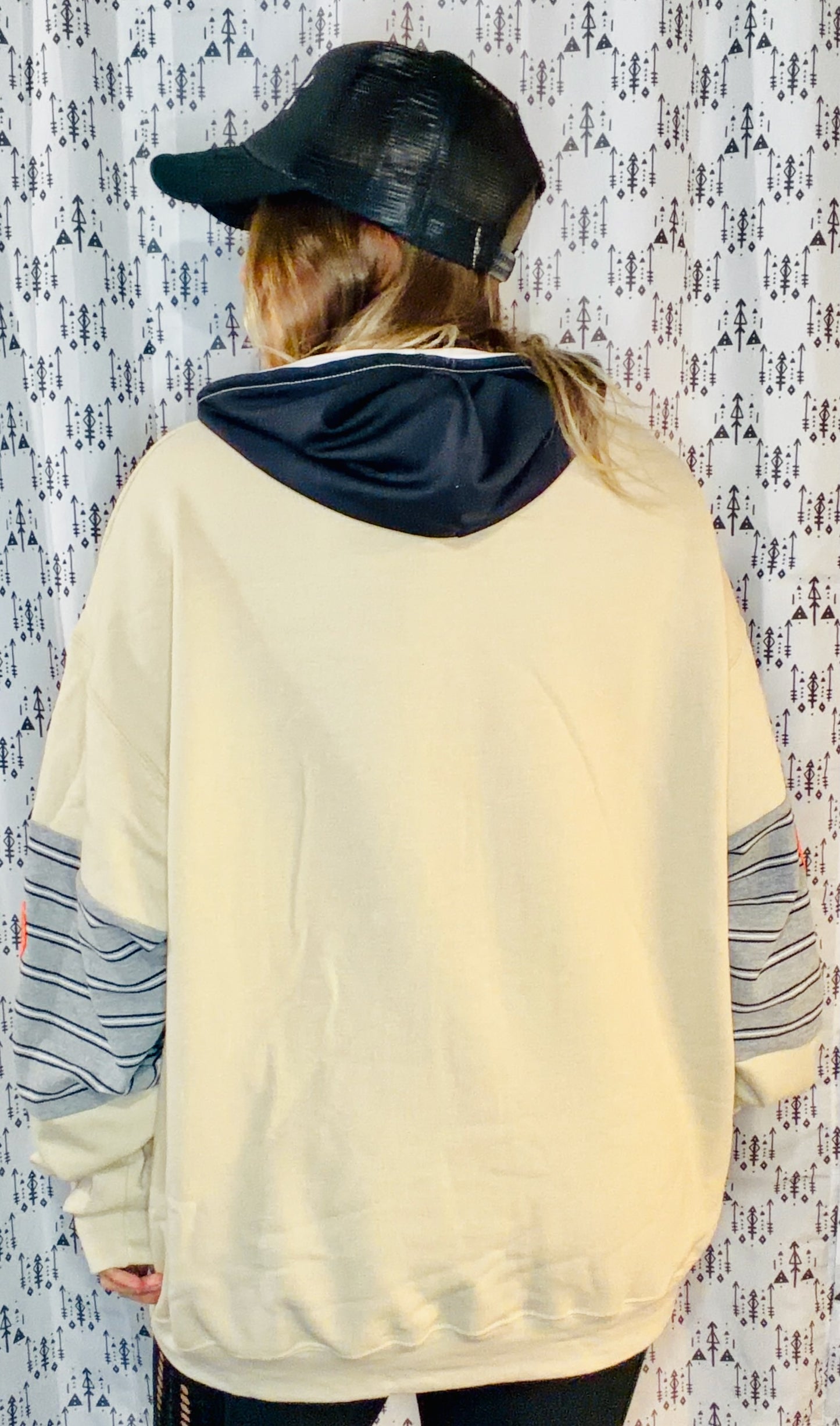 Buffalo Vs Everyone Lax Hoodie Size Unisex-XL/2X