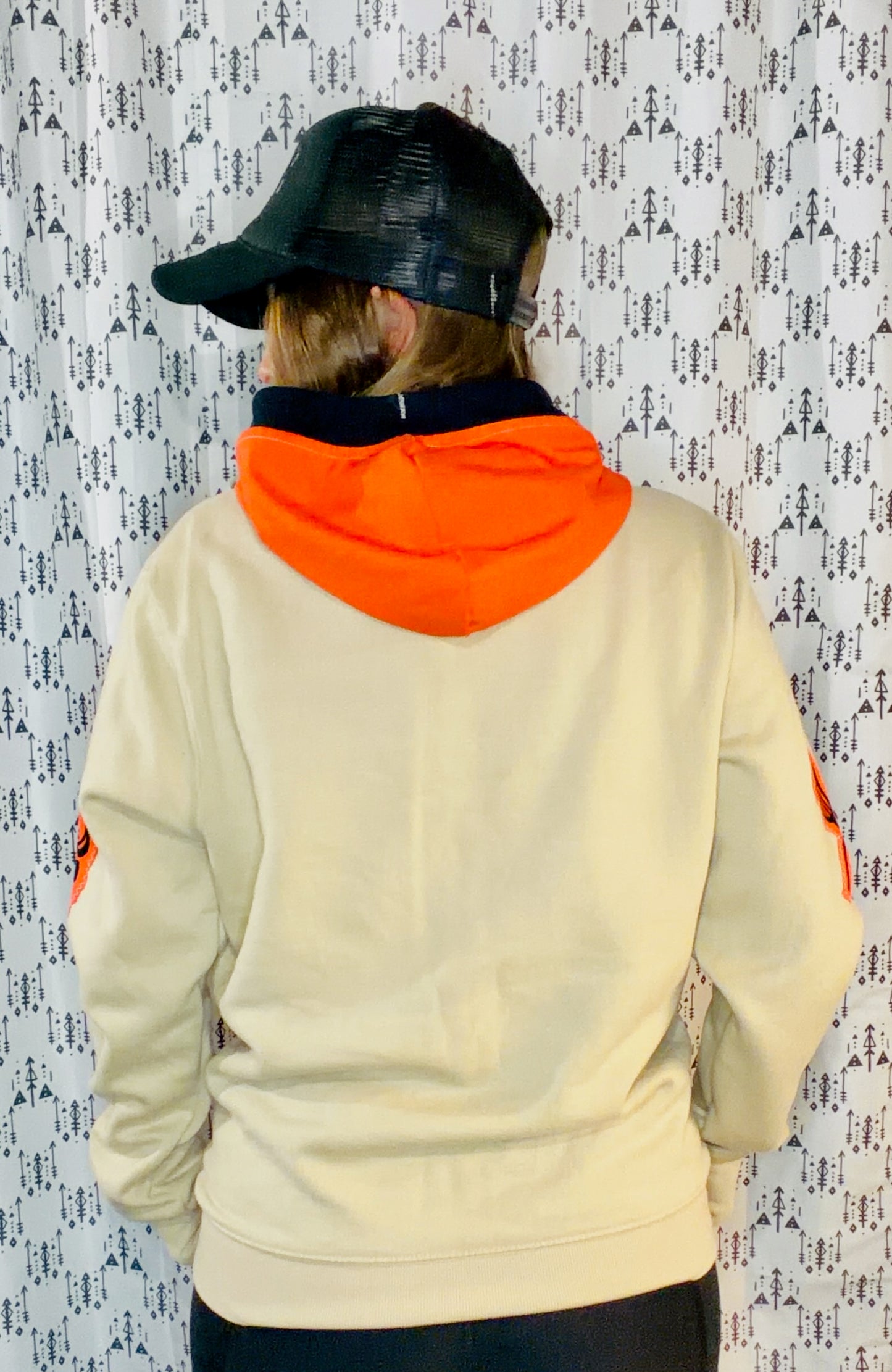 Buffalo Vs Everyone II Lax Hoodie Size Unisex-M/L