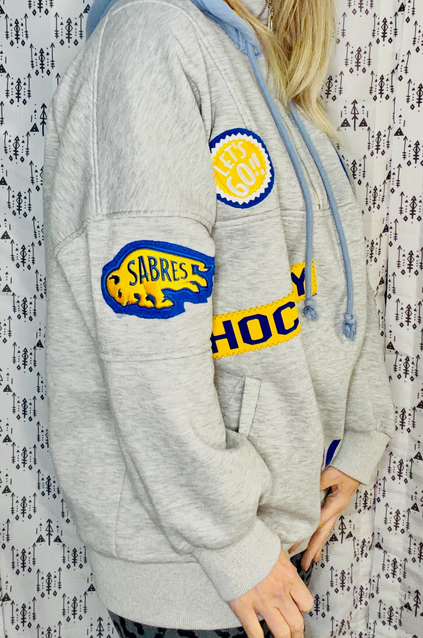 Light Grey Buffalo Hockey 1/2 Zip Size- Women's L/XL