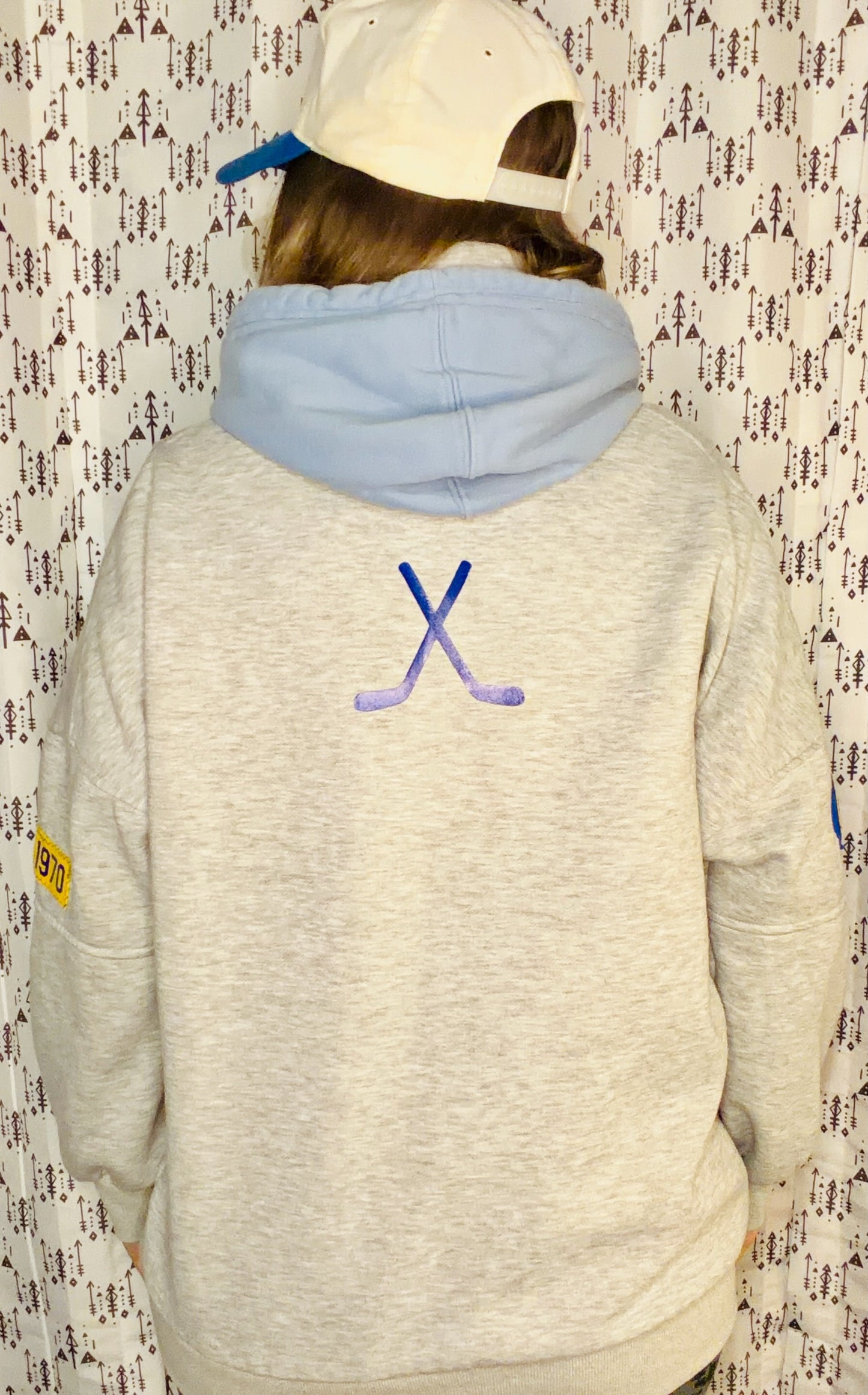 Light Grey Buffalo Hockey 1/2 Zip Size- Women's L/XL