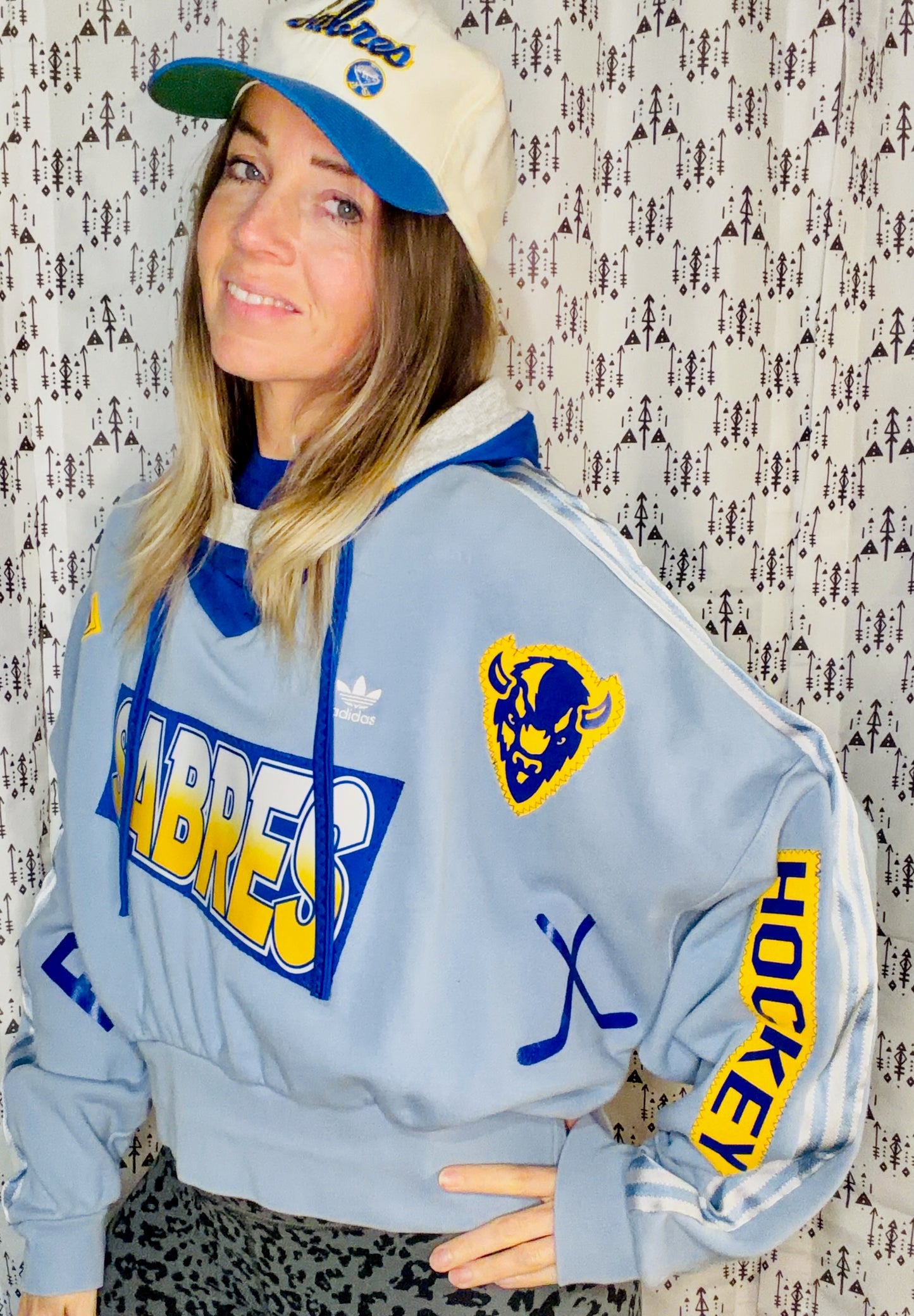 Blue Buffalo Hockey Crop Hoodie Size- Women's M/L