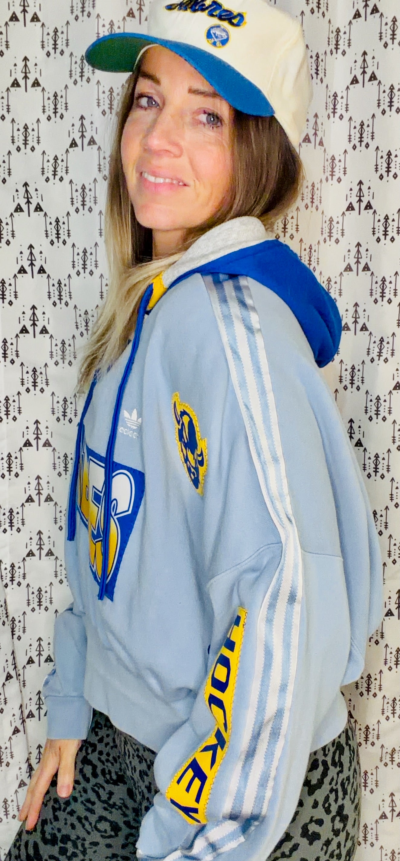 Blue Buffalo Hockey Crop Hoodie Size- Women's M/L