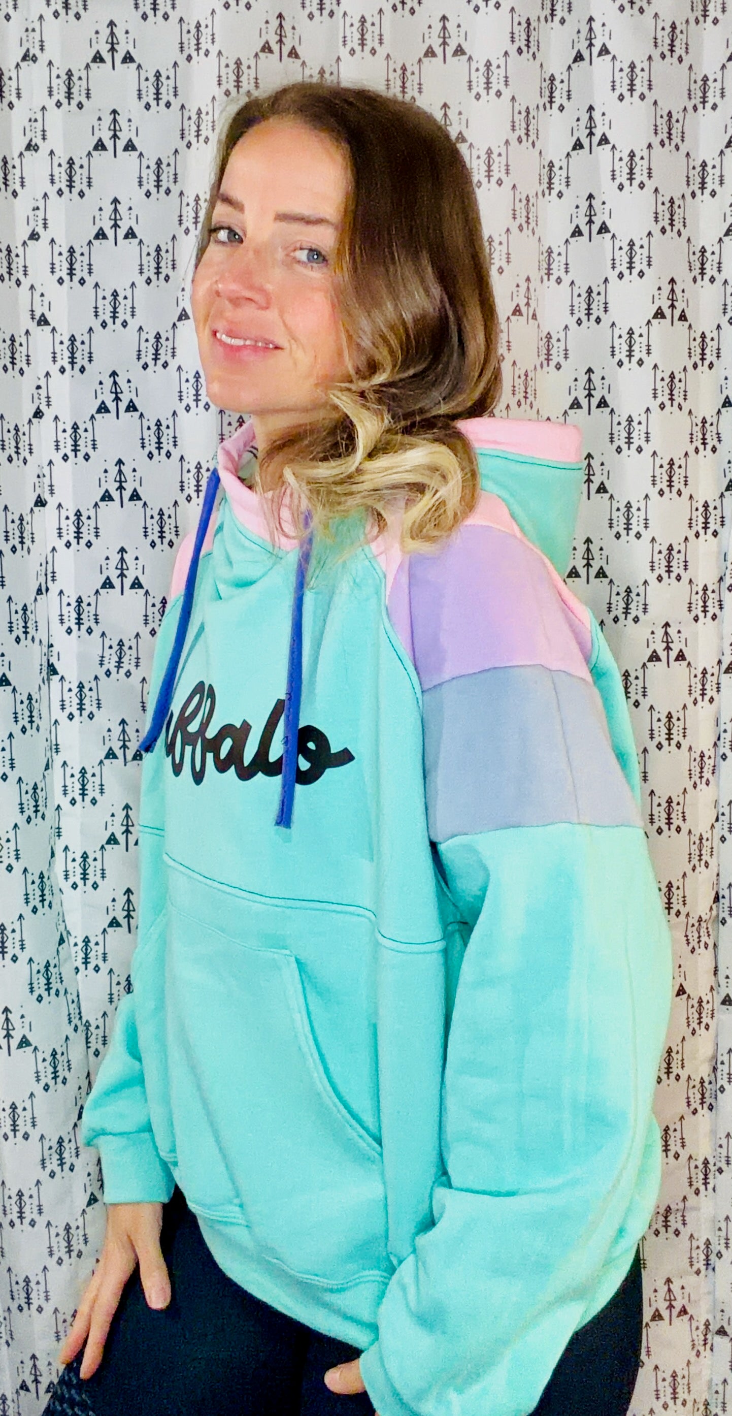 Mint Green Fiesta Buffalo Hoodie Size- Women's XL/2X