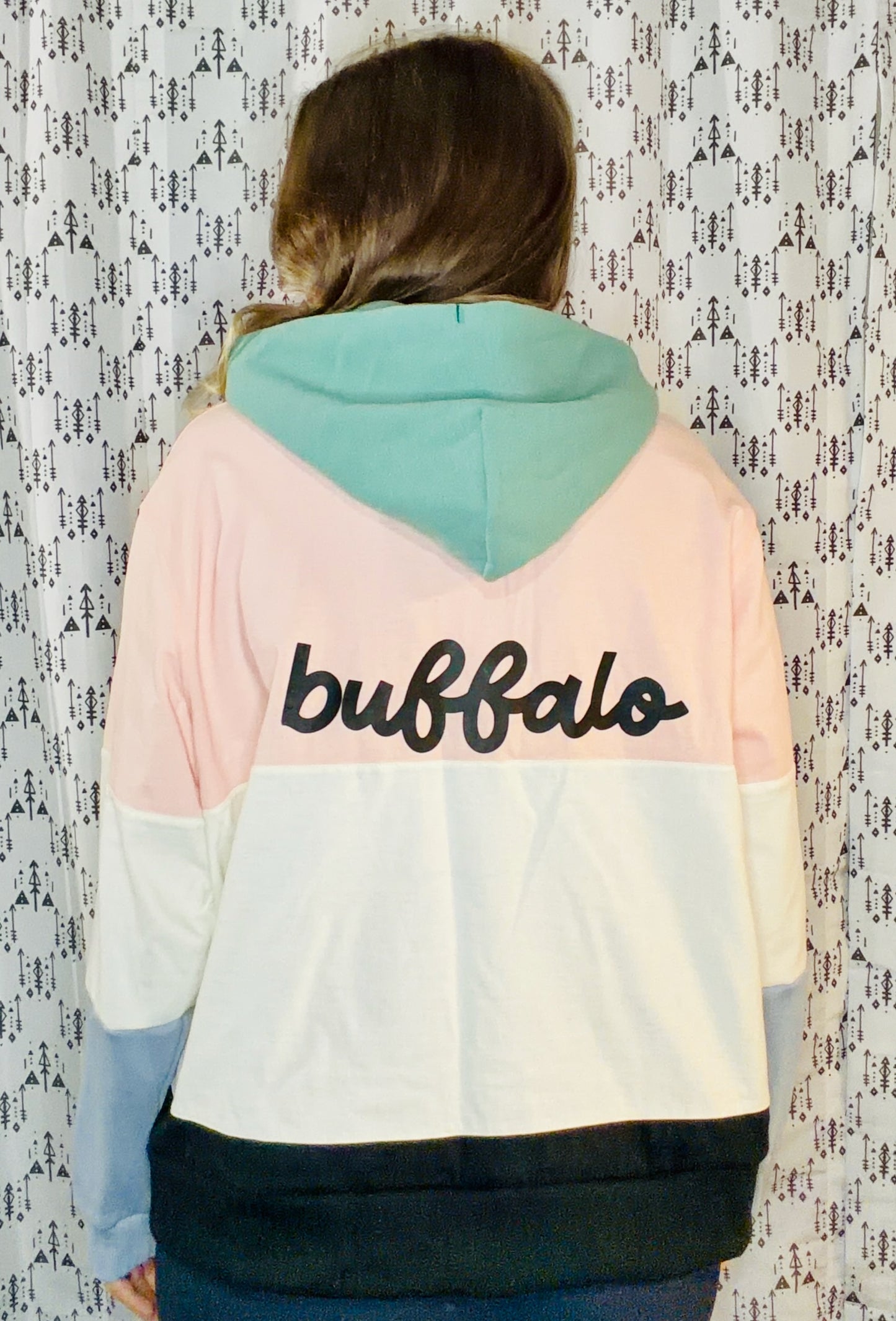 Pink Color-Block Fiesta Buffalo Crop Hoodie Size- Women's XL/2X