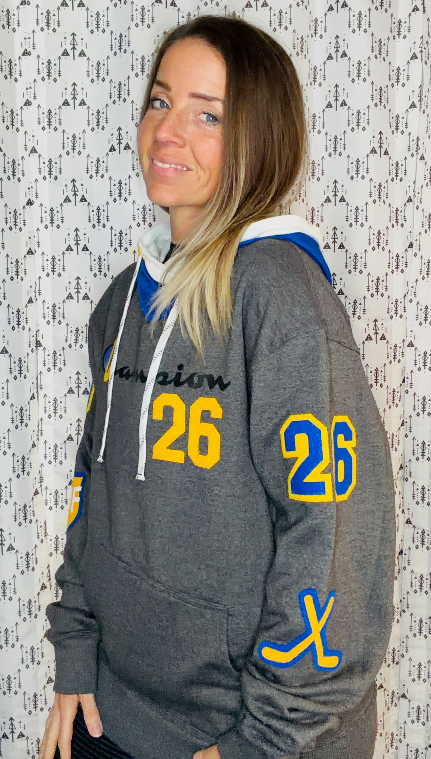 Buffalo Hockey #26 Dahlin Hoodie Size Unisex-S/M