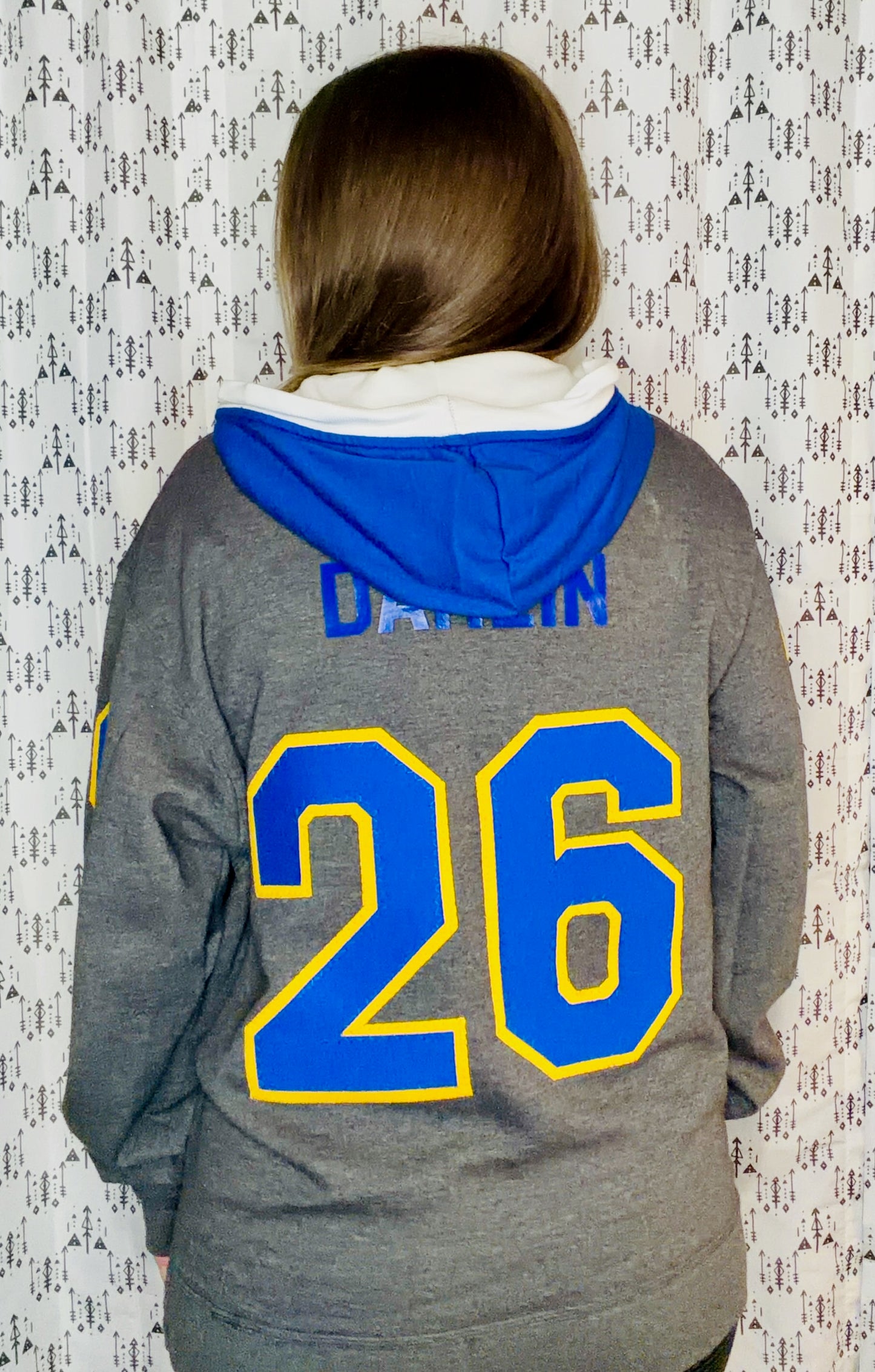 Buffalo Hockey #26 Dahlin Hoodie Size Unisex-S/M