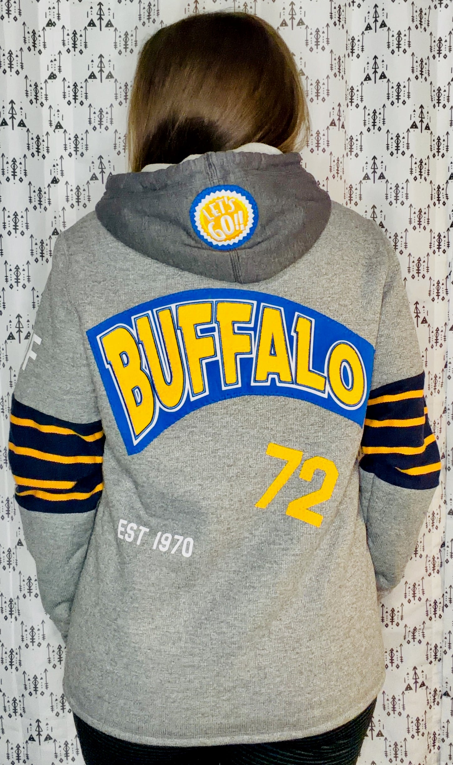 Buffalo Hockey #72 Thompson Hoodie Size Unisex-M/L