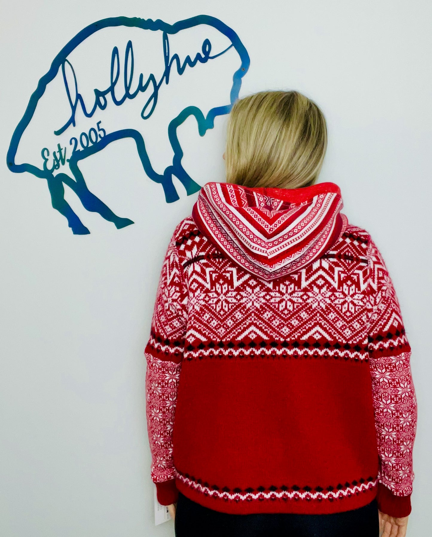 Red Snowflake and Buffalo Sweater Crop Hoodie Size- Women's L/XL