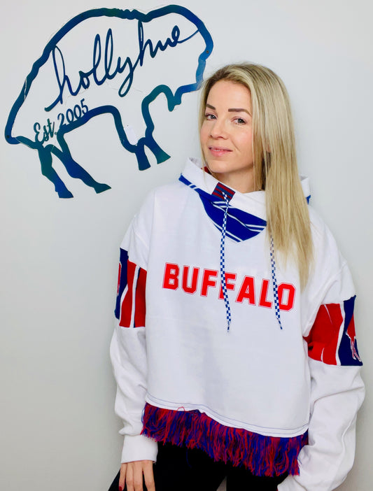 White Buffalo Sweater Crop Hoodie Size- Women's L/XL