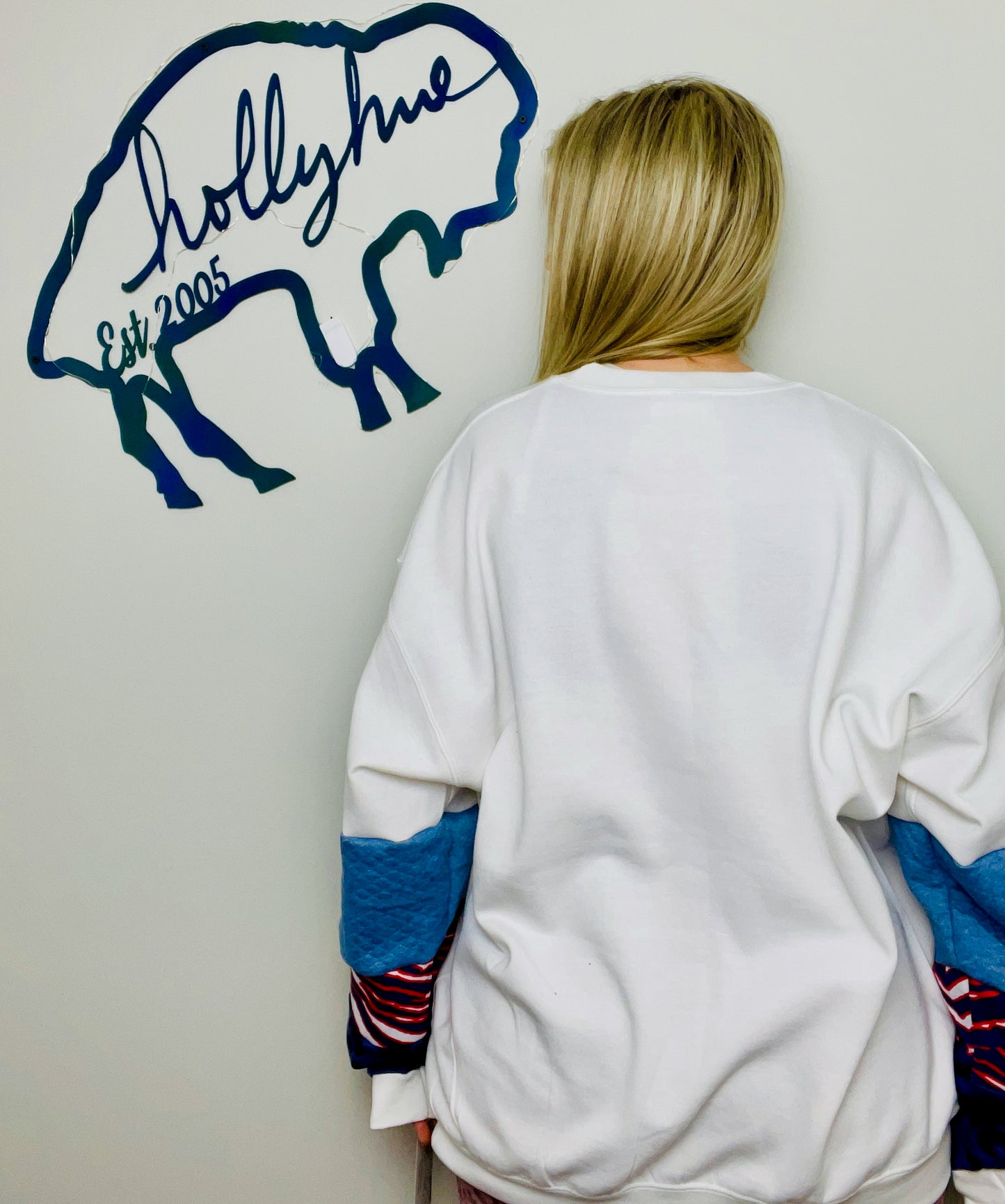 White Allen Varsity Buffalo Crewneck Size- Unisex L/XL